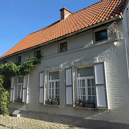 Homestay Maison D'hote Yourehome 2 Belles A Louer Individuellement Dans Un Ecrin De Verdure La Hulpe